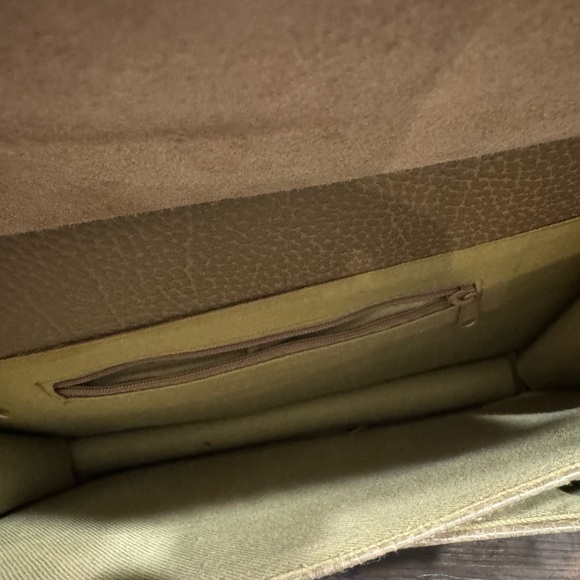 Alba Tan and Brown Crossbody Bag with Classic Design - Picture 7 of 12